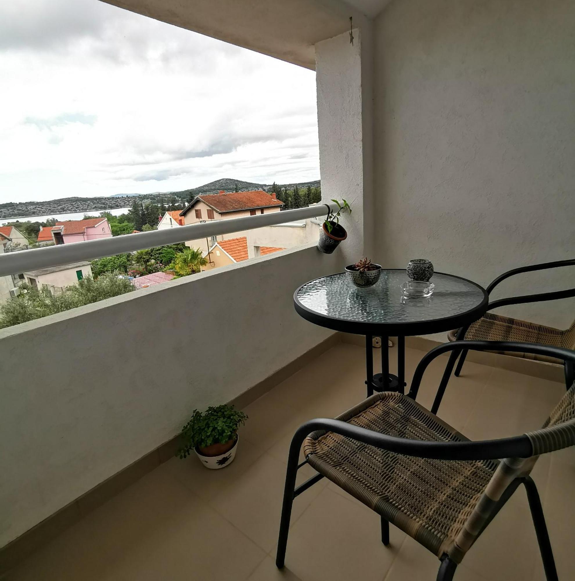 Apartments Dolores Šibenik Екстериор снимка