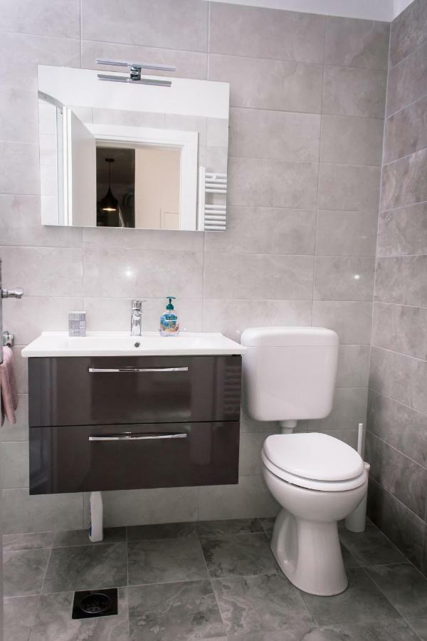 Apartments Dolores Šibenik Екстериор снимка