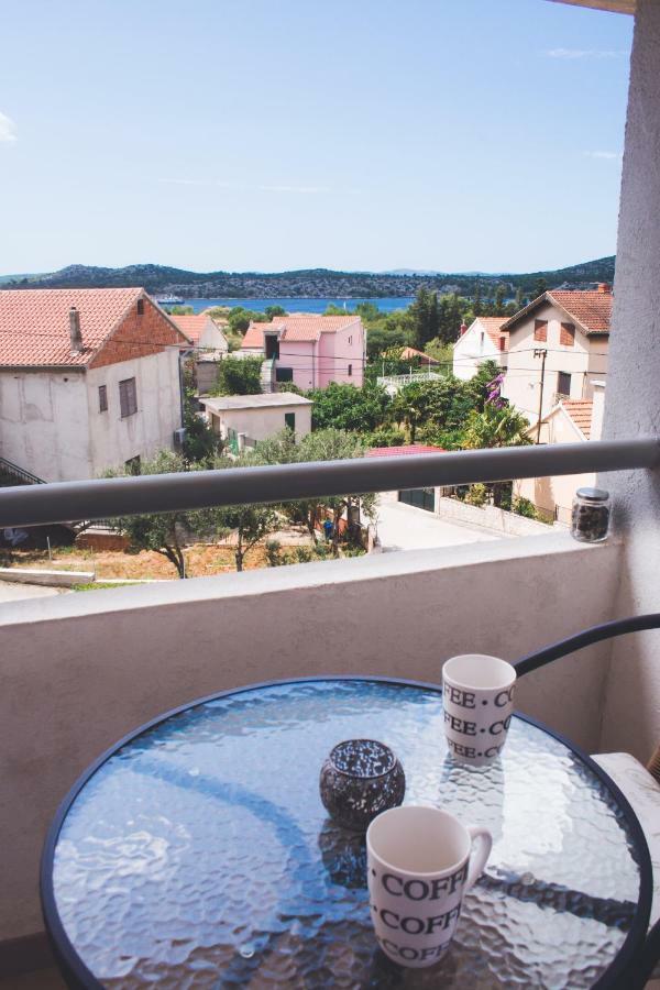Apartments Dolores Šibenik Екстериор снимка